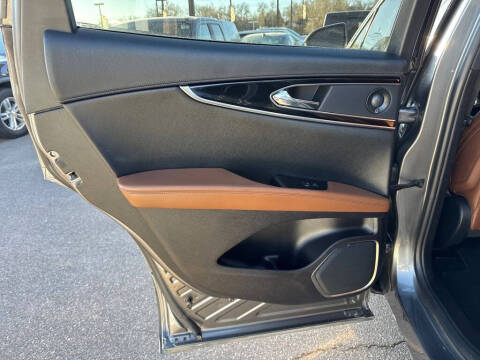 2021 Lincoln Nautilus Reserve