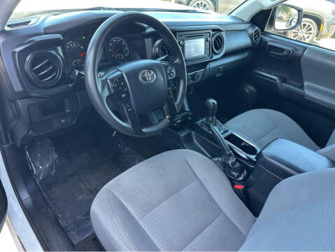 2019 Toyota Tacoma SR