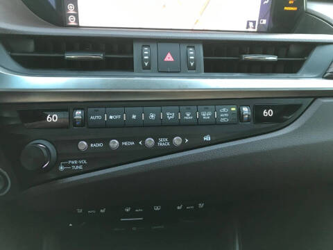 2019 Lexus ES 350 Luxury