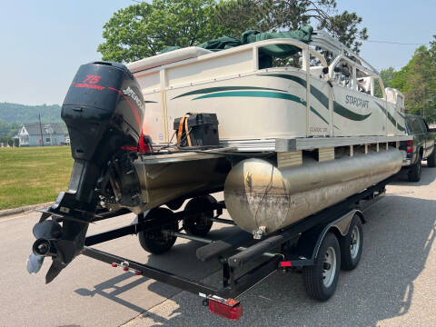 2006 Starcraft 20’ Pontoon w/ Trailer