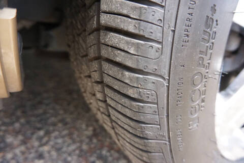 2005 Ford Thunderbird Deluxe