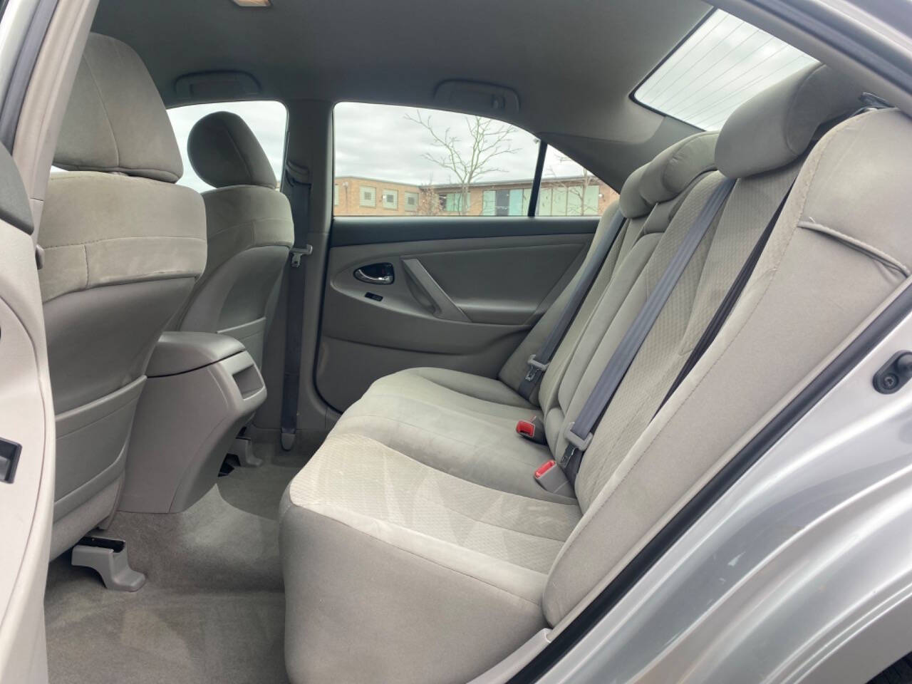 2007 Toyota Camry for sale at Ideal Cars LLC in Skokie, IL