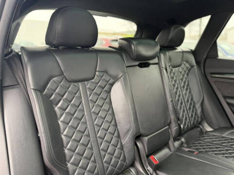 2018 Audi SQ5 3.0T quattro Premium Plus