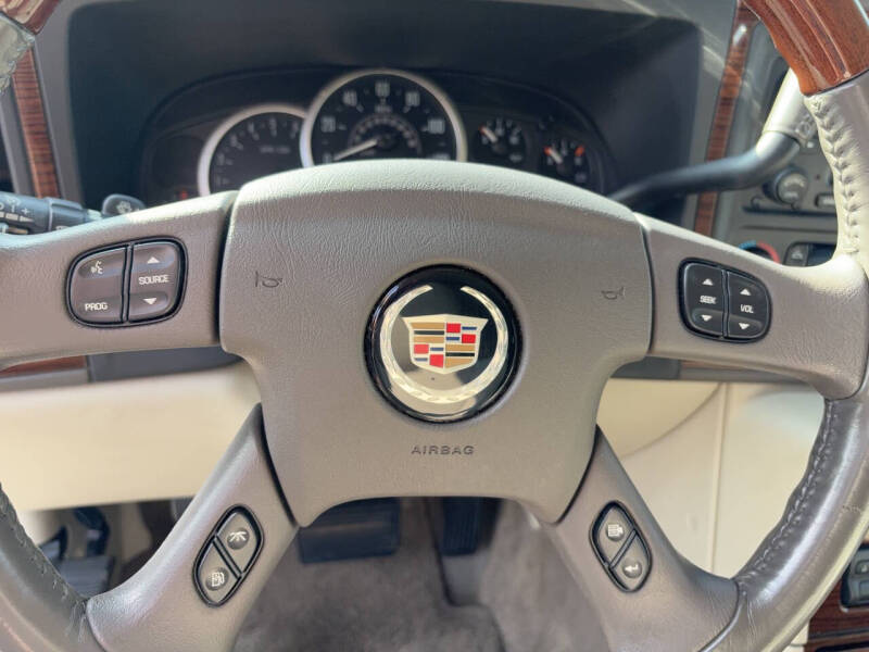 2004 Cadillac Escalade