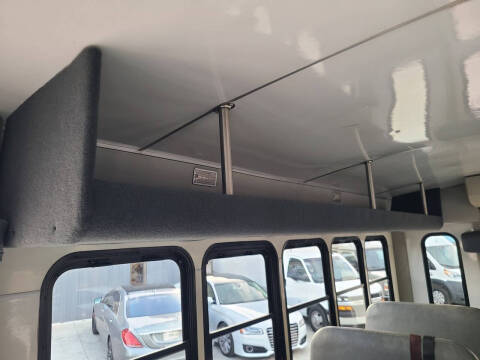 2016 Ford E-Series E-350 SD