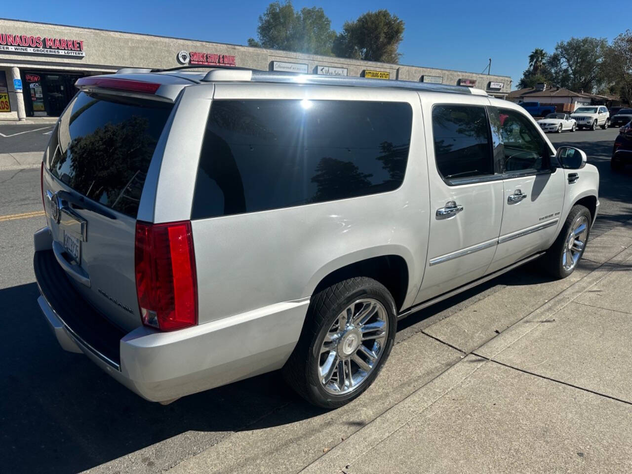 2010 Cadillac Escalade ESV for sale at Elite Collection Auto in Pittsburg, CA