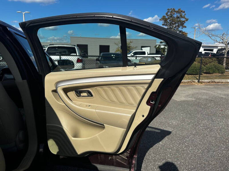 2019 Ford Taurus SEL