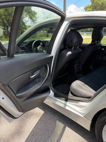 2015 BMW 3 Series 320i