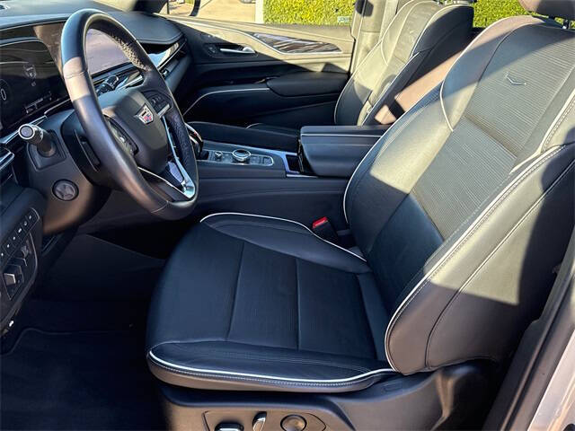 2023 Cadillac Escalade Sport