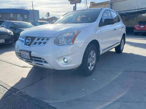 2011 Nissan Rogue for sale at Hunter's Auto Inc in North Hollywood CA