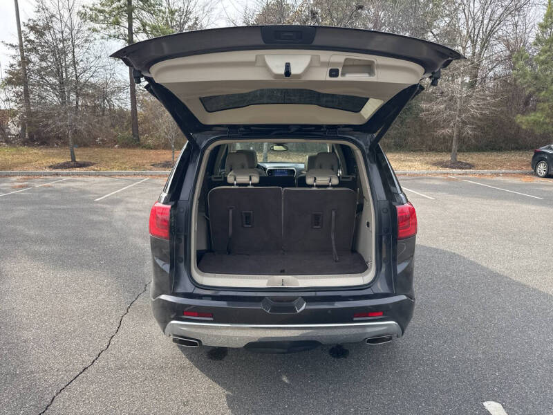 2017 GMC Acadia Denali