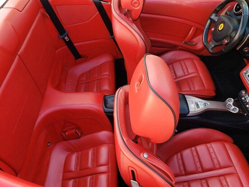 2014 Ferrari California 23