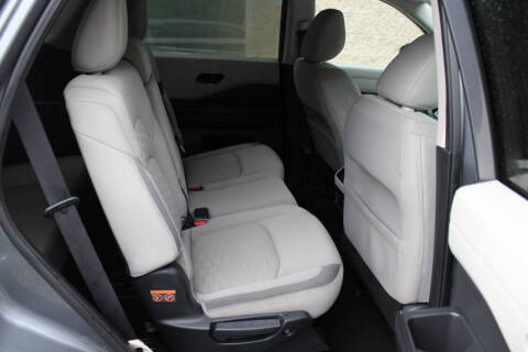 2023 Nissan Pathfinder SV