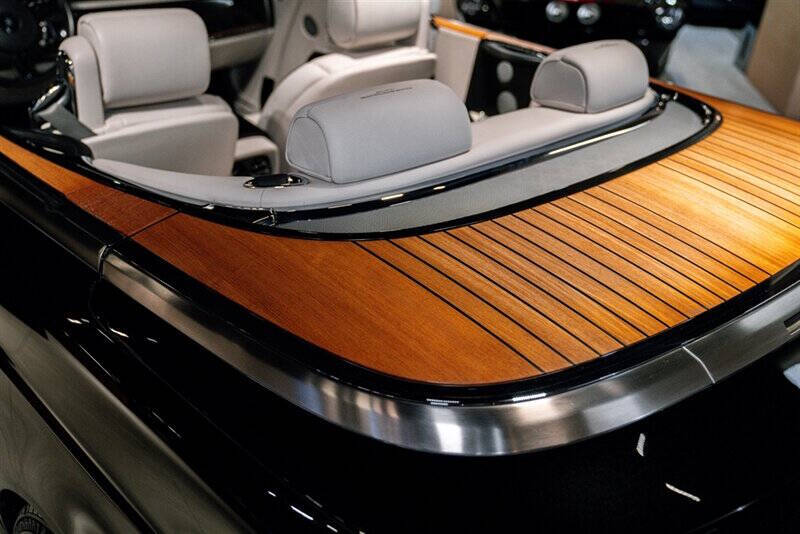 2015 Rolls-Royce Phantom Drophead Coupe