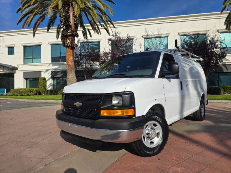 2014 Chevrolet Express Cargo Work Van's photo