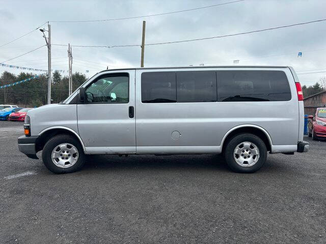 2010 chevrolet best sale express passenger van