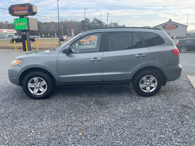 2009 Hyundai Santa Fe for sale at GENE'S AUTO SALES in Selbyville DE