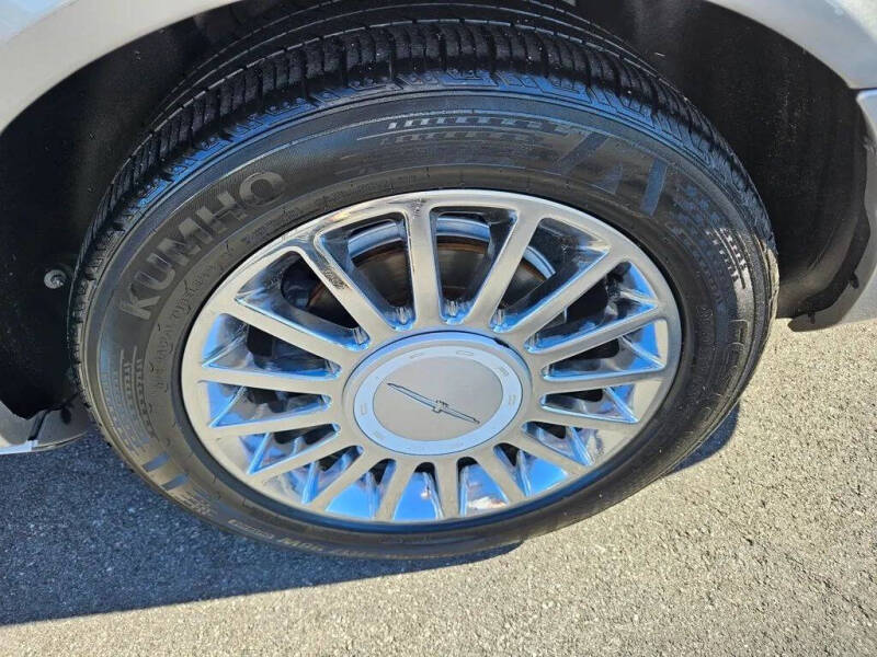 2004 Ford Thunderbird Deluxe