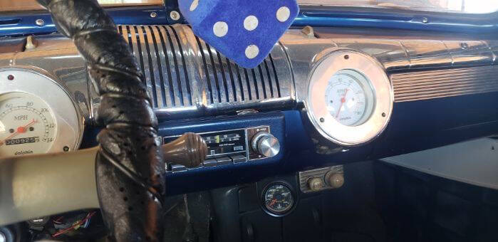 1948 Ford Super Deluxe