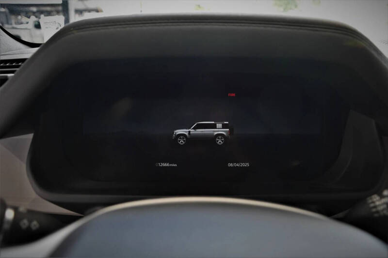 2025 Land Rover Defender 110 P300 S