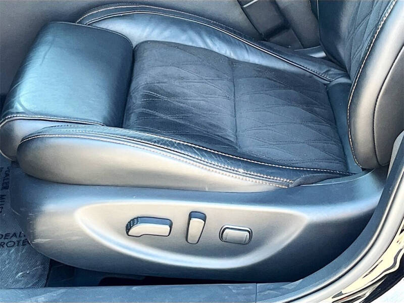 2022 Nissan Maxima 3.5 SR