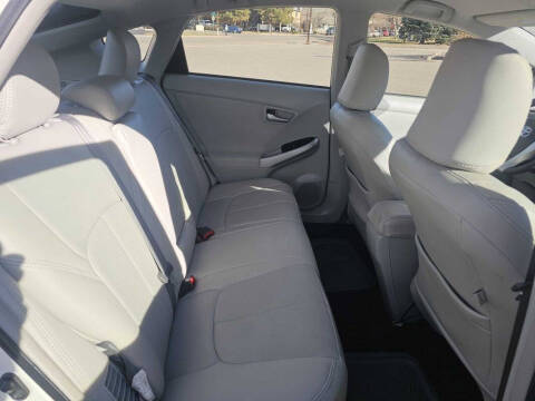 2012 Toyota Prius Two