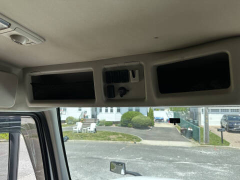 2017 Volvo VNL