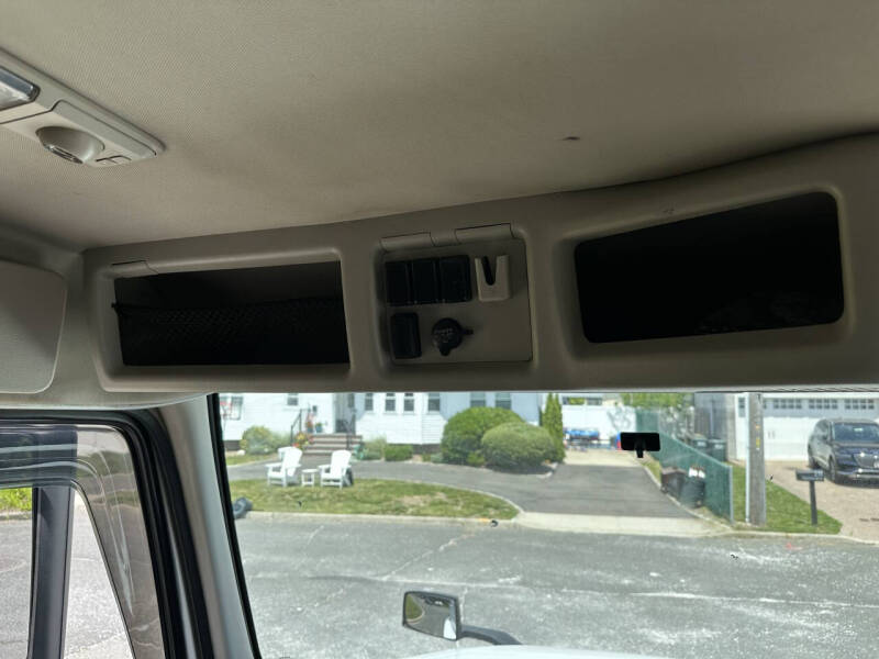 2017 Volvo VNL