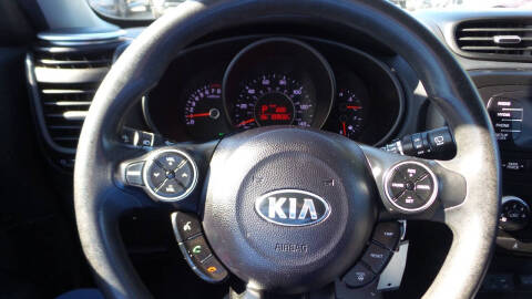 2015 Kia Soul +