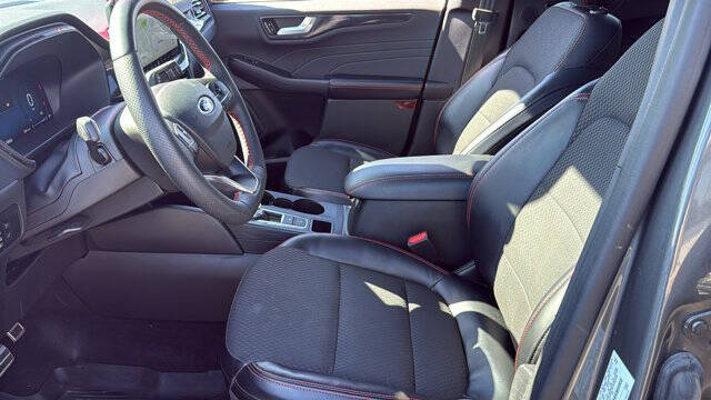 2023 Ford Escape ST-Line Select
