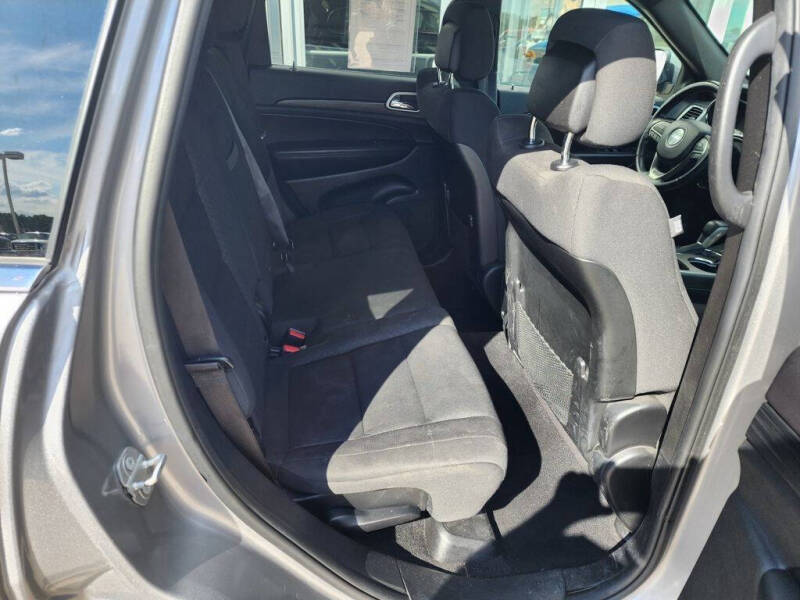 2019 Jeep Grand Cherokee Laredo E