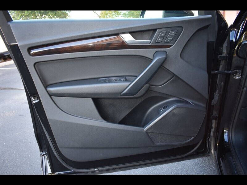 2019 Audi Q5 quattro Premium 45 TFSI