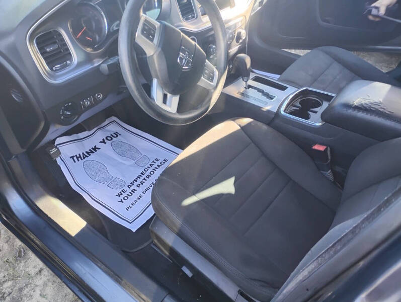 2013 Dodge Charger SE