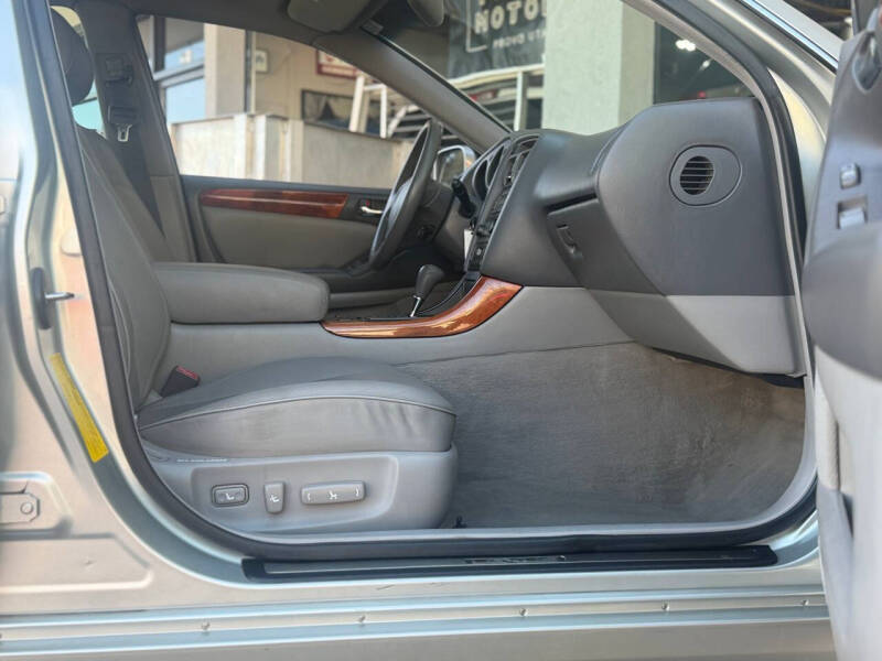 2000 Lexus GS 300