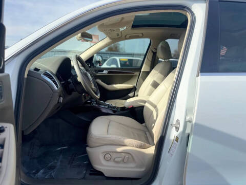 2012 Audi Q5 3.2 quattro Premium Plus