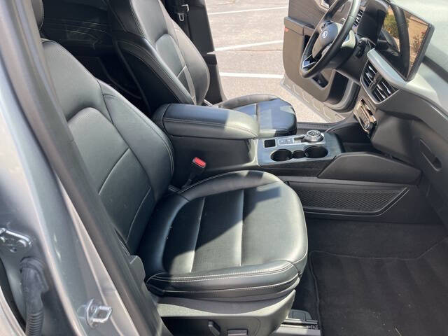 2023 Ford Escape Platinum