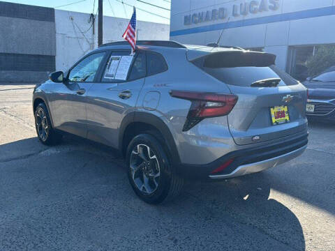 2024 Chevrolet Trax LT