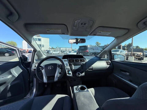 2014 Toyota Prius v