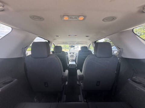 2013 GMC Acadia SLE-2