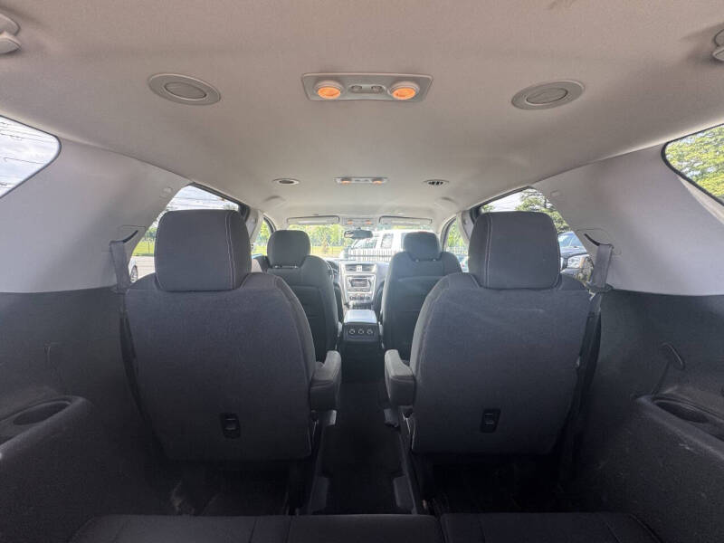 2013 GMC Acadia SLE-2