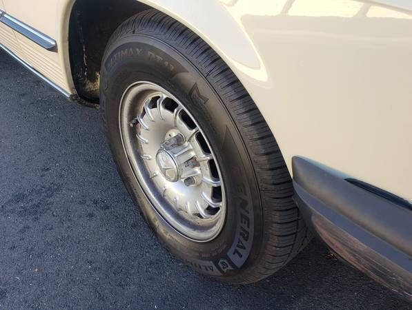 1982 Mercedes-Benz 380-Class 380 SL