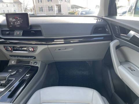 2019 Audi Q5 quattro Premium 45 TFSI