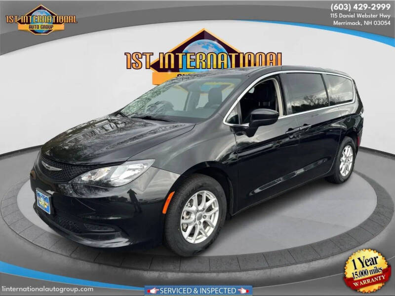 2022 Chrysler Voyager LX