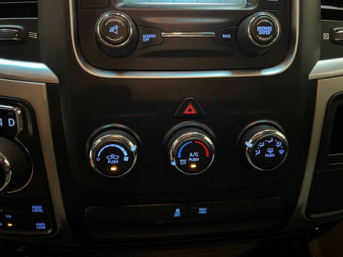2020 RAM 1500 Classic SLT