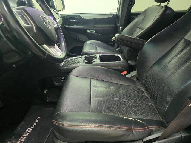 2016 Dodge Grand Caravan R/T