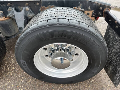 2021 International RH613