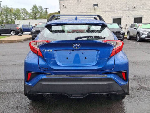 2022 Toyota C-HR XLE
