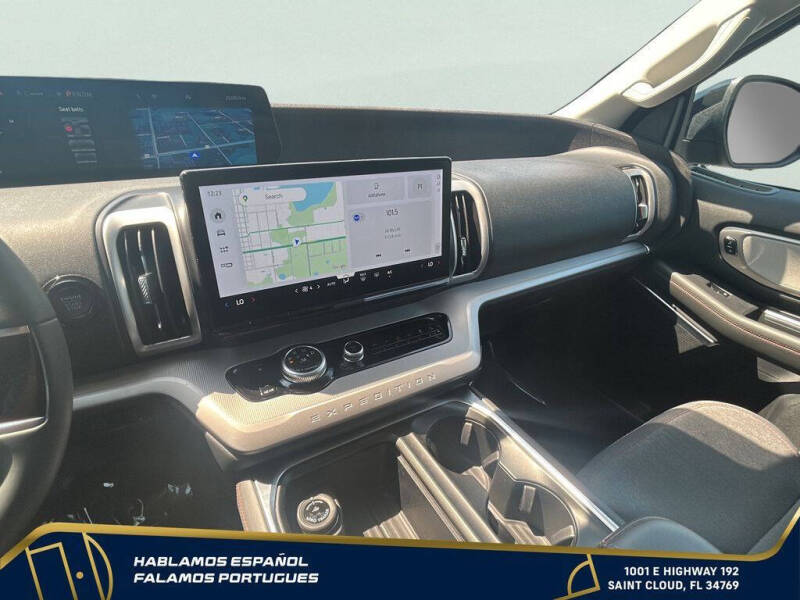 2025 Ford Expedition Active