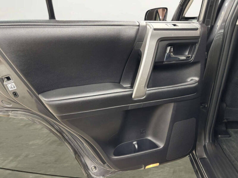 2014 Toyota 4Runner SR5