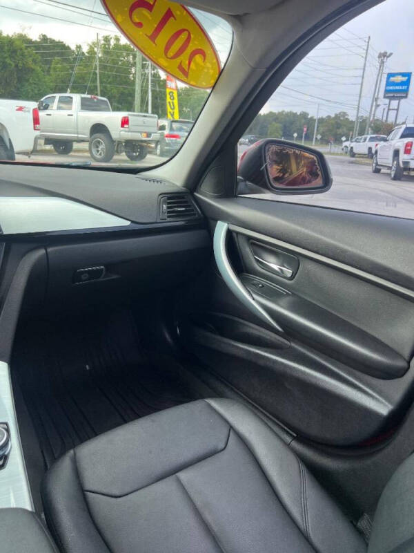 2015 BMW 3 Series 320i